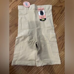 Women’s shapewear new with tags
